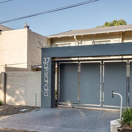 37 Alexandra Avenue, Self Catering Executive Apartment No Load Shedding And Water Outages Йоханесбург Екстериор снимка